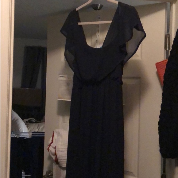 Elegant Maternity Dress - Picture 2 of 3